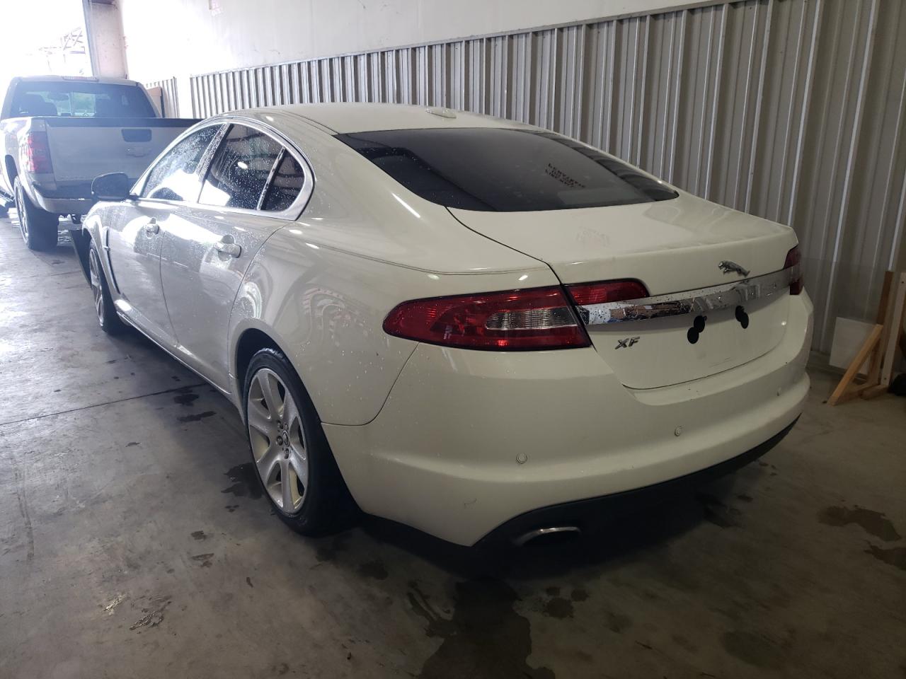 Photo 3 from auction – 2011 JAGUAR XF with VIN SAJWA0FB4BLS19885