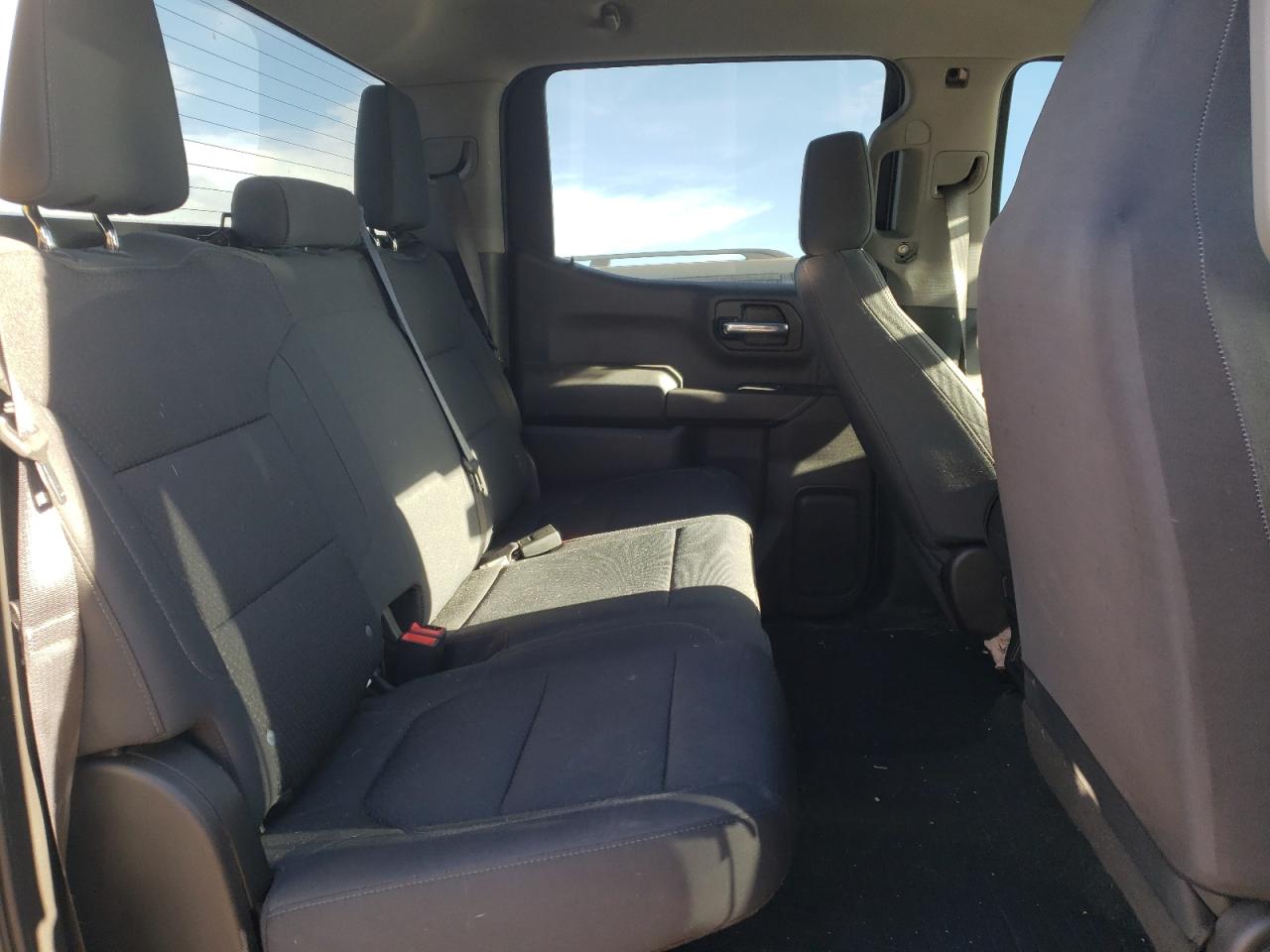 Photo 6 from auction – 2019 CHEVROLET SILVERADO with VIN 3GCPYBEH4KG122618