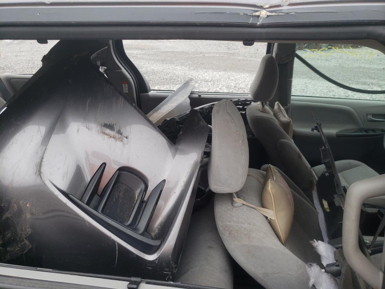 Photo 6 from auction – 2020 TOYOTA SIENNA LE with VIN 5TDKZ3DC5LS032464