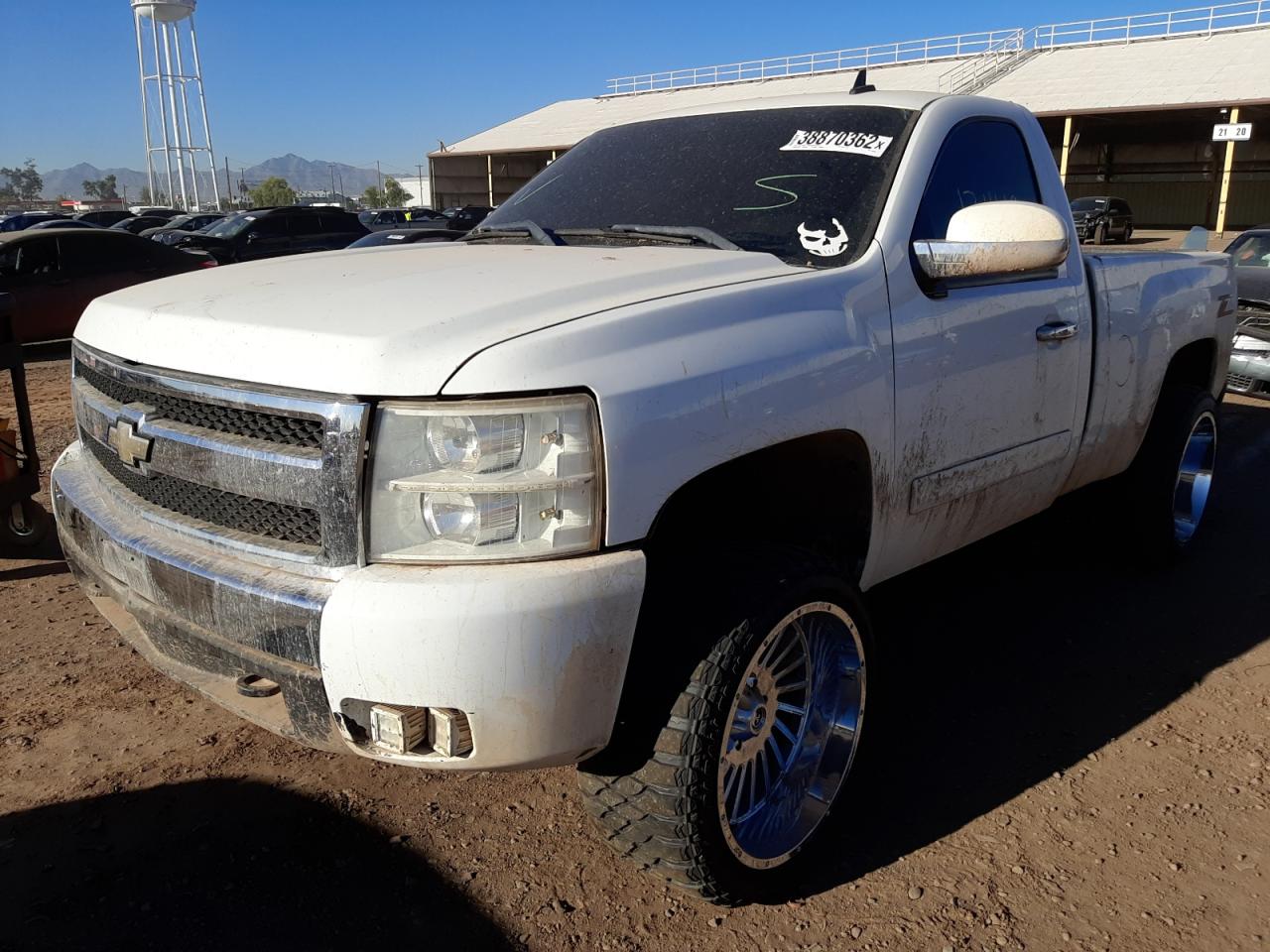 Photo 2 from auction – 2007 CHEVROLET SILVERADO with VIN 1GCEC14C97Z646733