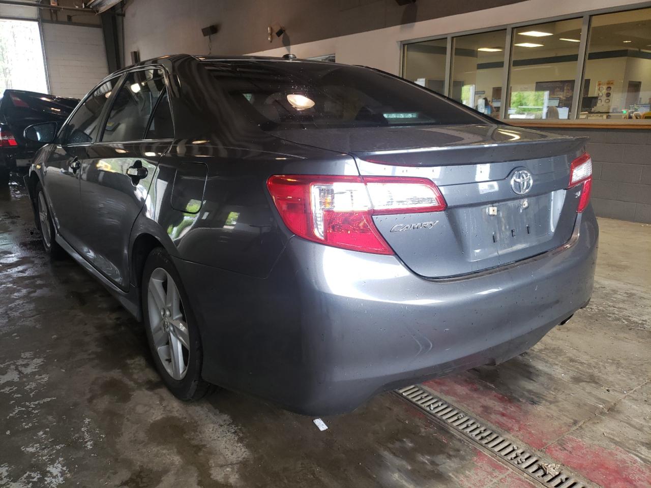 Photo 3 from auction – 2012 TOYOTA CAMRY BASE with VIN 4T1BF1FKXCU020898