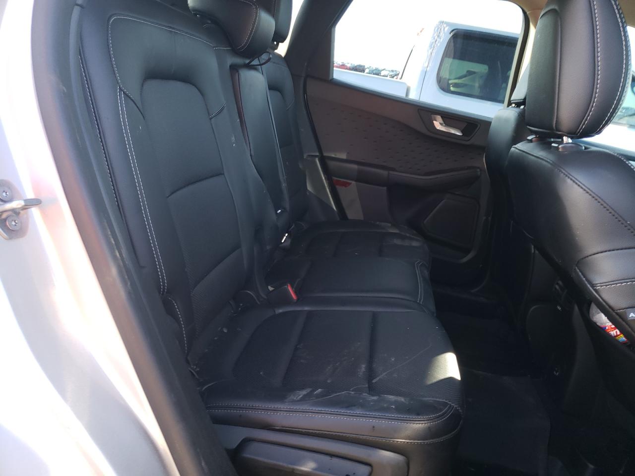 Photo 6 from auction – 2020 FORD ESCAPE SEL with VIN 1FMCU0H65LUB57560