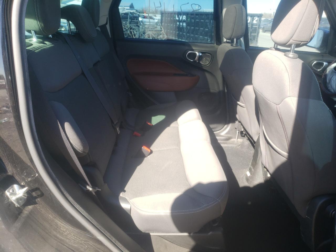 Photo 6 from auction – 2014 FIAT 500L TREKK with VIN ZFBCFADH6EZ007249