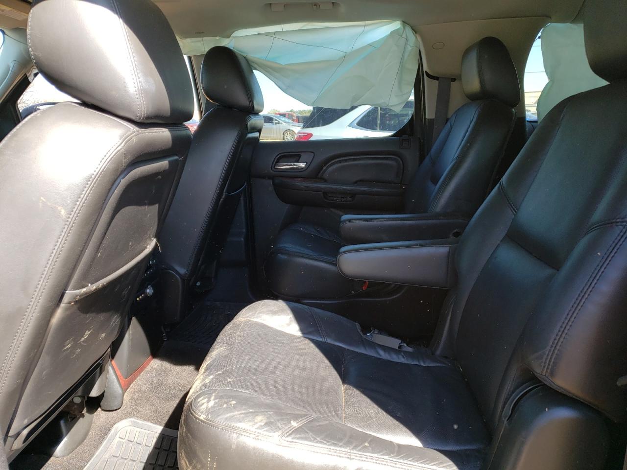 Photo 6 from auction – 2011 CADILLAC ESCALADE E with VIN 1GYS3JEFXBR164674