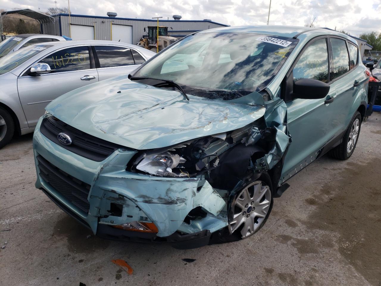 Photo 2 from auction – 2013 FORD ESCAPE S with VIN 1FMCU0F76DUC51959