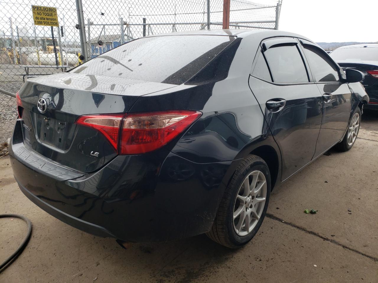 Photo 4 from auction – 2017 TOYOTA COROLLA L with VIN 2T1BURHE6HC913431