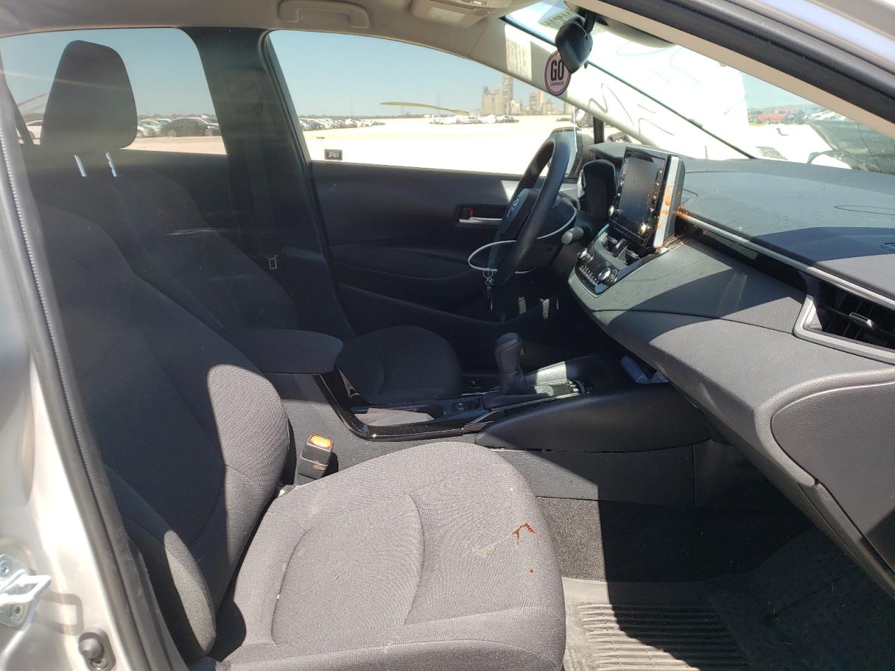 Photo 5 from auction – 2021 TOYOTA COROLLA LE with VIN JTDEAMDE8MJ013174