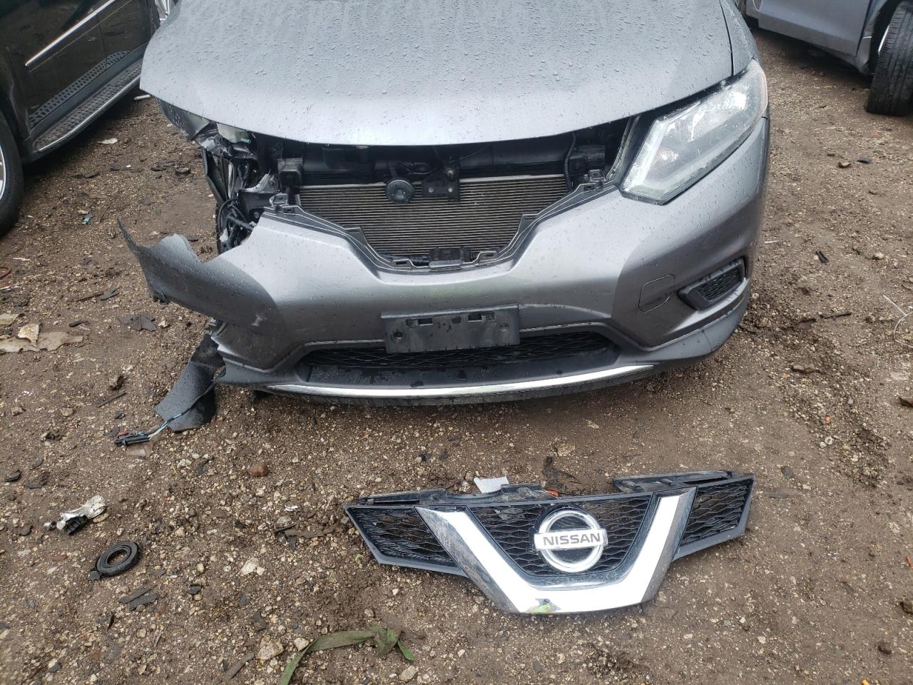 Photo 9 from auction – 2015 NISSAN ROGUE S with VIN KNMAT2MT0FP541108