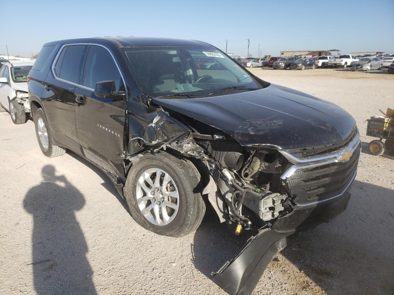 CHEVROLET TRAVERSE L 2018 with VIN 1GNERFKW5JJ132853 - Photo from auction
