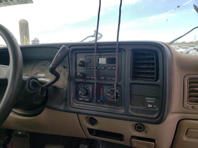 Photo 9 from auction – 2004 CHEVROLET SILVERADO with VIN 1GCEC19Z14Z252264