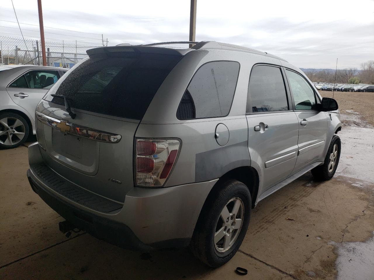 Photo 4 from auction – 2005 CHEVROLET EQUINOX LT with VIN 2CNDL73F856194515