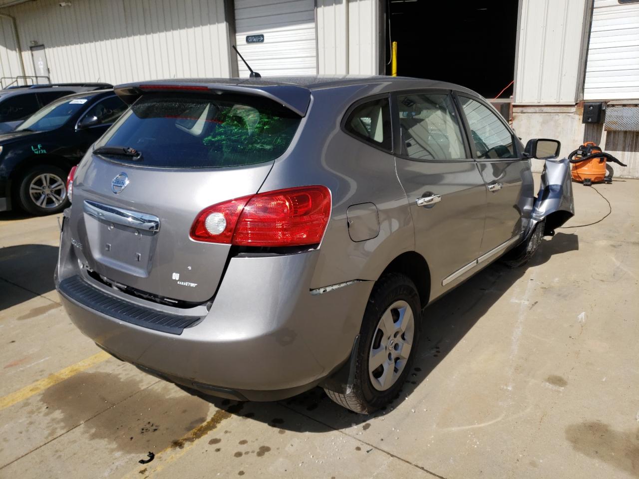 Photo 4 from auction – 2011 NISSAN ROGUE S with VIN JN8AS5MT4BW185139