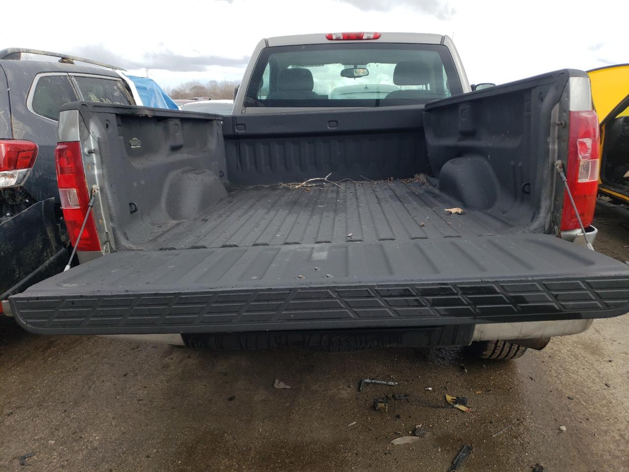 Photo 6 from auction – 2008 CHEVROLET SILVERADO with VIN 1GCEC14X28Z158521