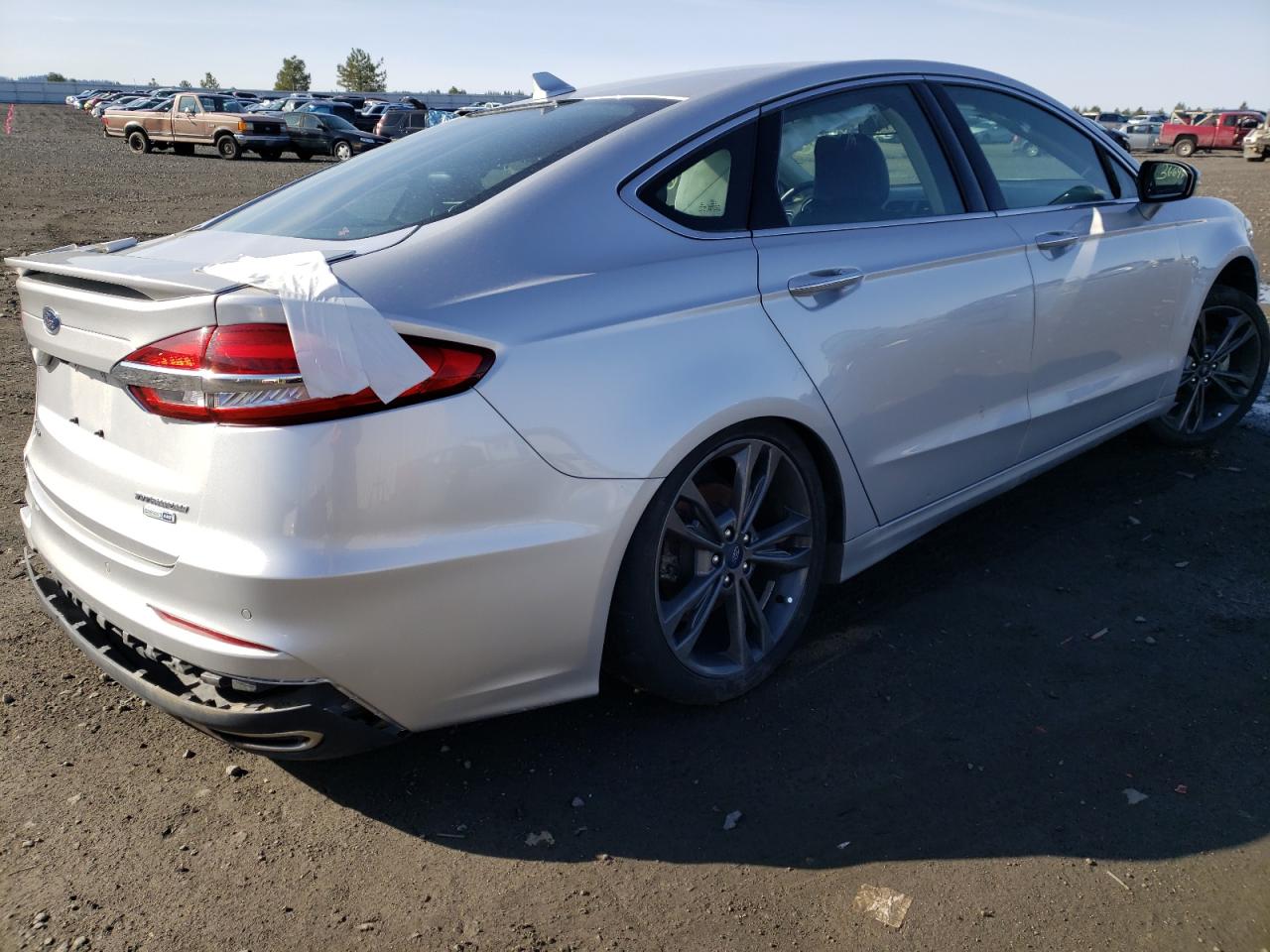 Photo 4 from auction – 2019 FORD FUSION TIT with VIN 3FA6P0D97KR210778