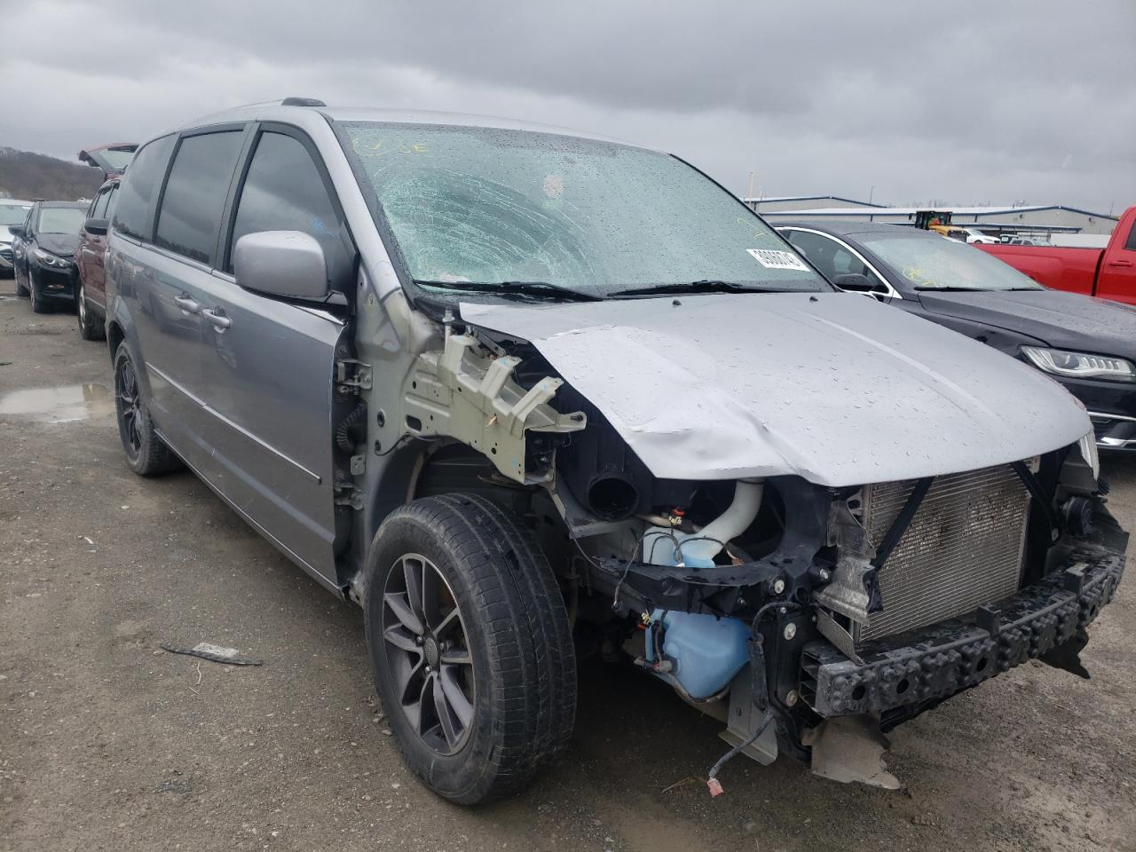 DODGE GRAND CARA 2017 with VIN 2C4RDGCGXHR741805 - Photo from auction