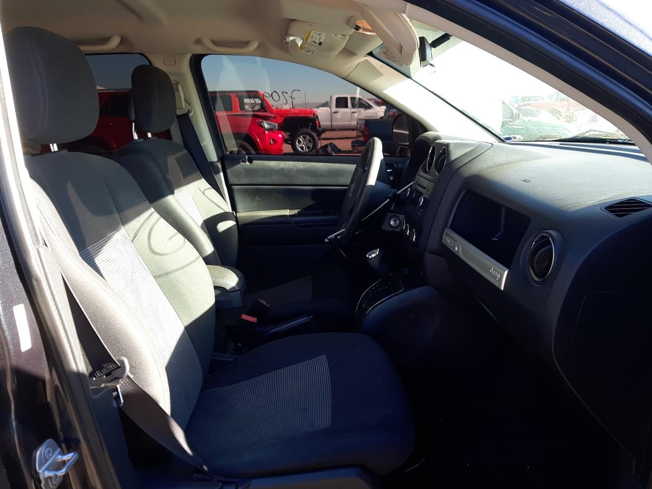 Photo 5 from auction – 2015 JEEP COMPASS SP with VIN 1C4NJCBA5FD129704