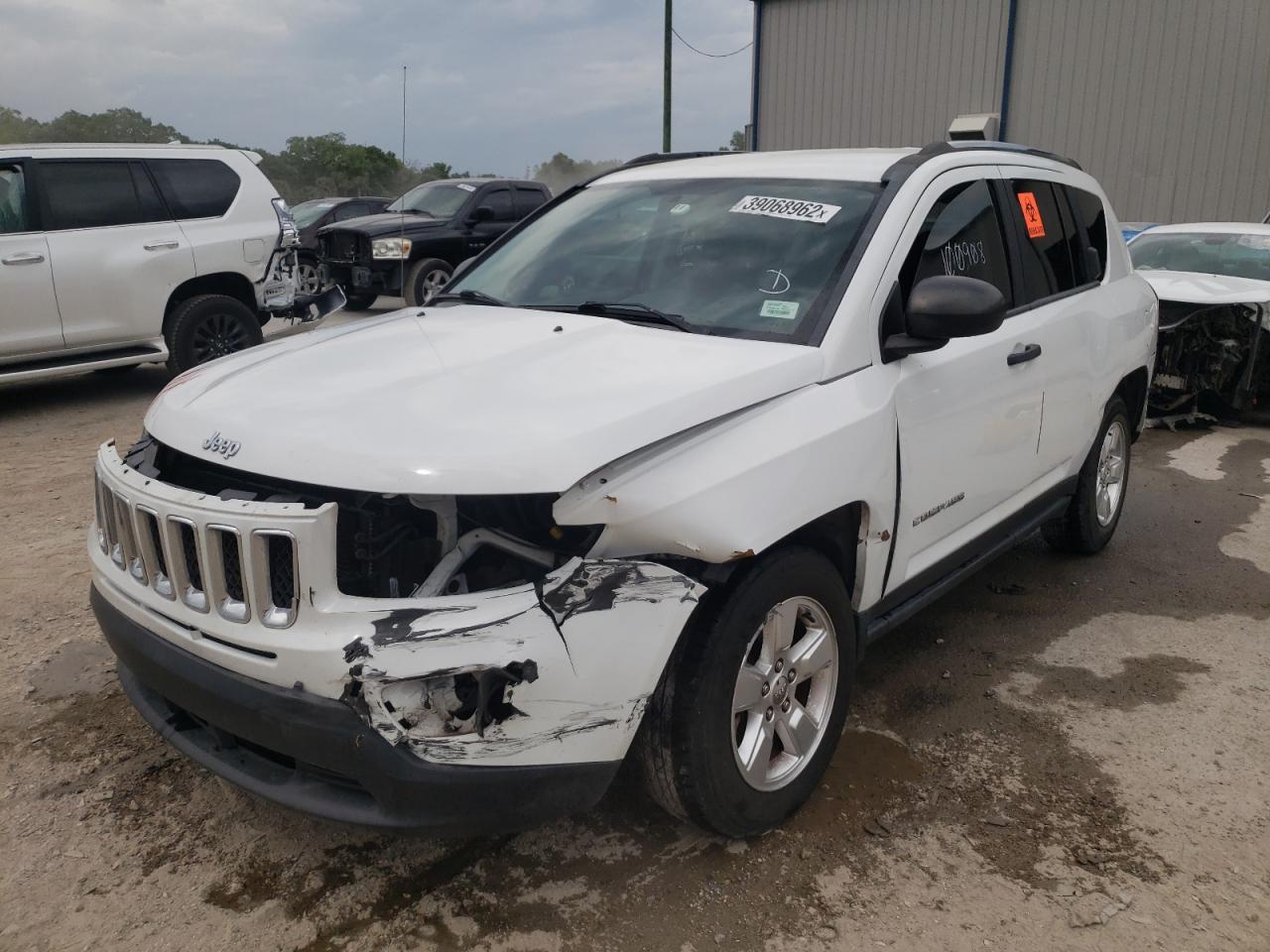 Photo 2 from auction – 2014 JEEP COMPASS SP with VIN 1C4NJCBA8ED587171