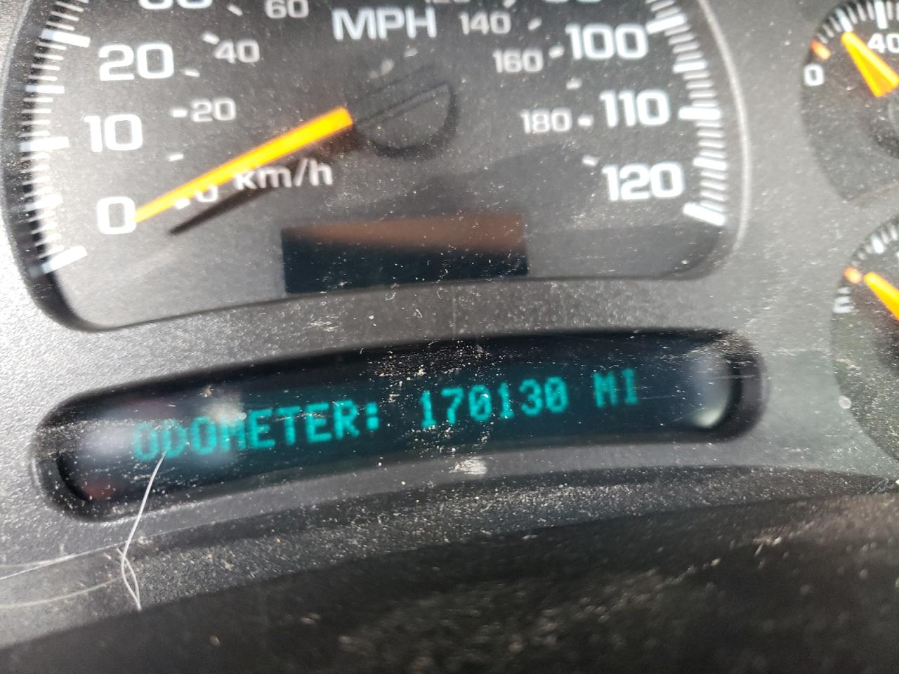Photo 8 from auction – 2004 CHEVROLET SILVERADO with VIN 1GCEK19T54E192852
