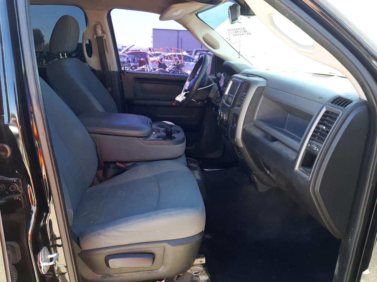 Photo 5 from auction – 2013 RAM 1500 ST with VIN 1C6RR6KT1DS715846