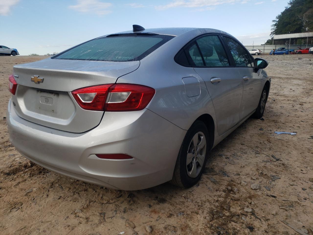 Photo 4 from auction – 2017 CHEVROLET CRUZE LS with VIN 1G1BC5SM3H7175111