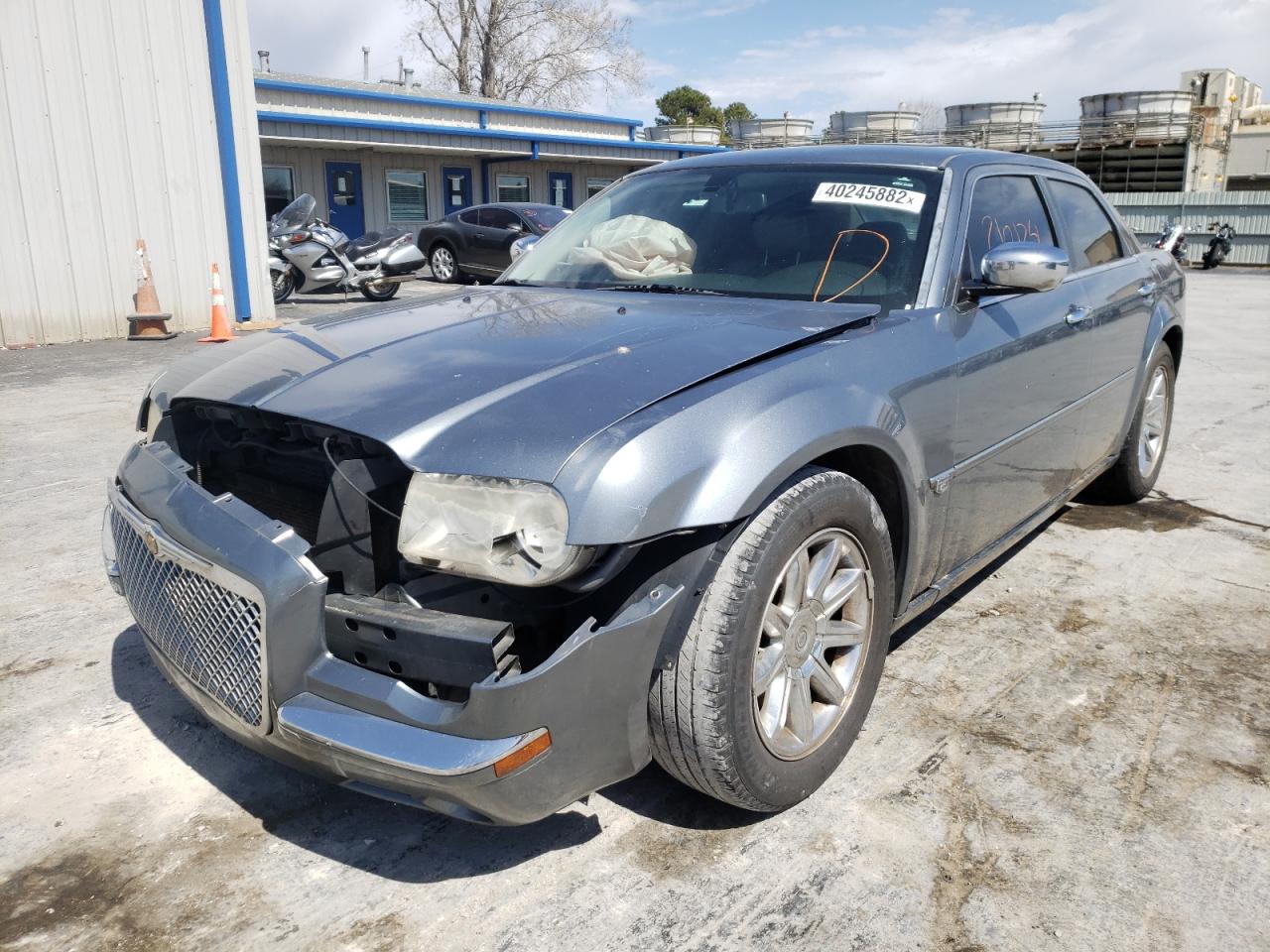 Photo 2 from auction – 2006 CHRYSLER 300C with VIN 2C3KA63H76H430952