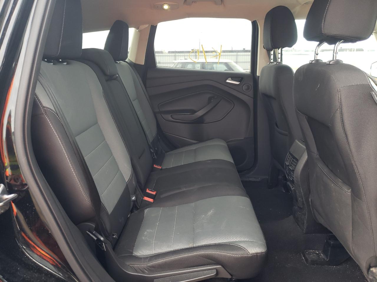Photo 6 from auction – 2016 FORD ESCAPE SE with VIN 1FMCU9G9XGUC31397