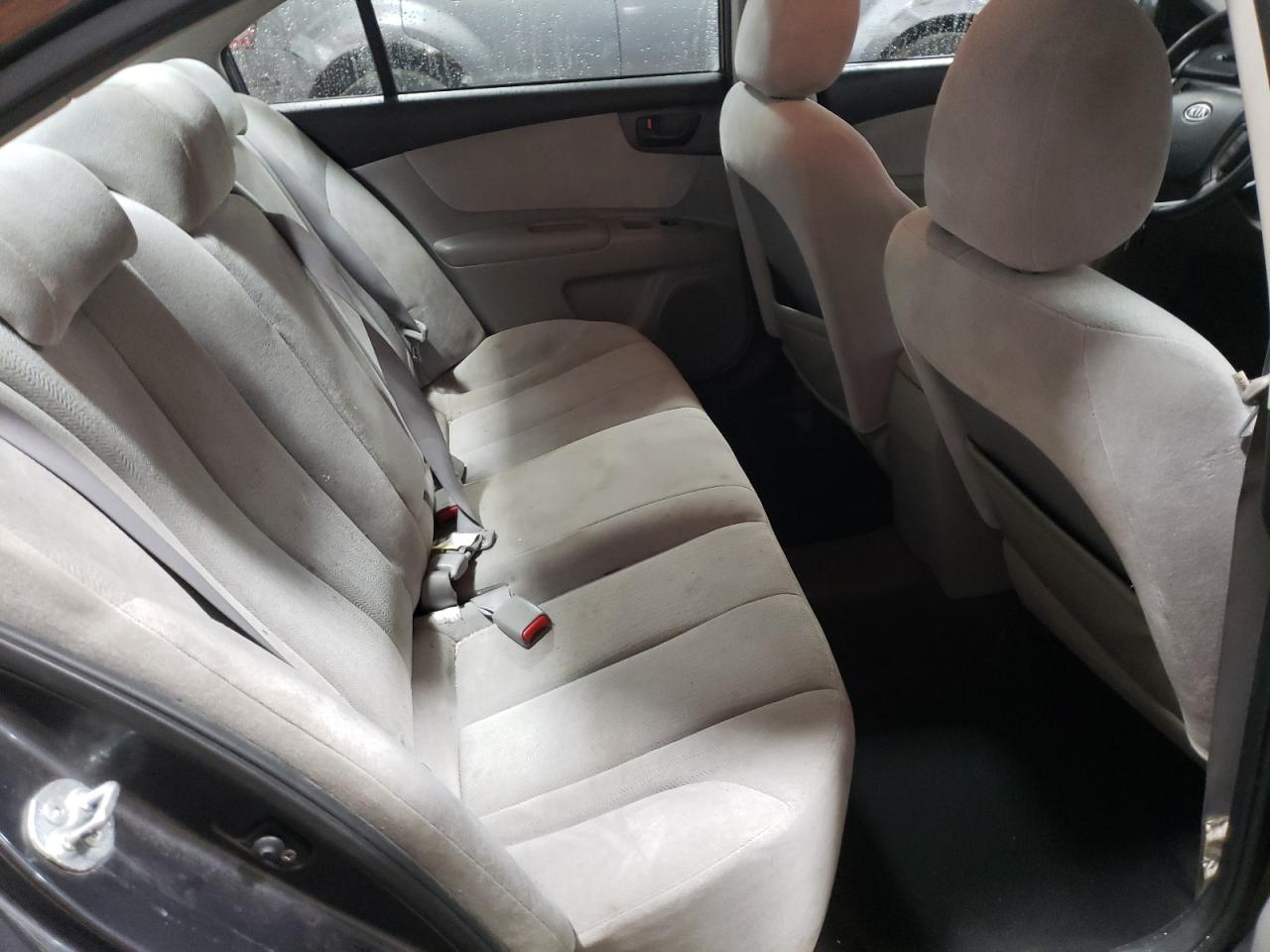 Photo 6 from auction – 2010 KIA OPTIMA LX with VIN KNAGG4A86A5391209