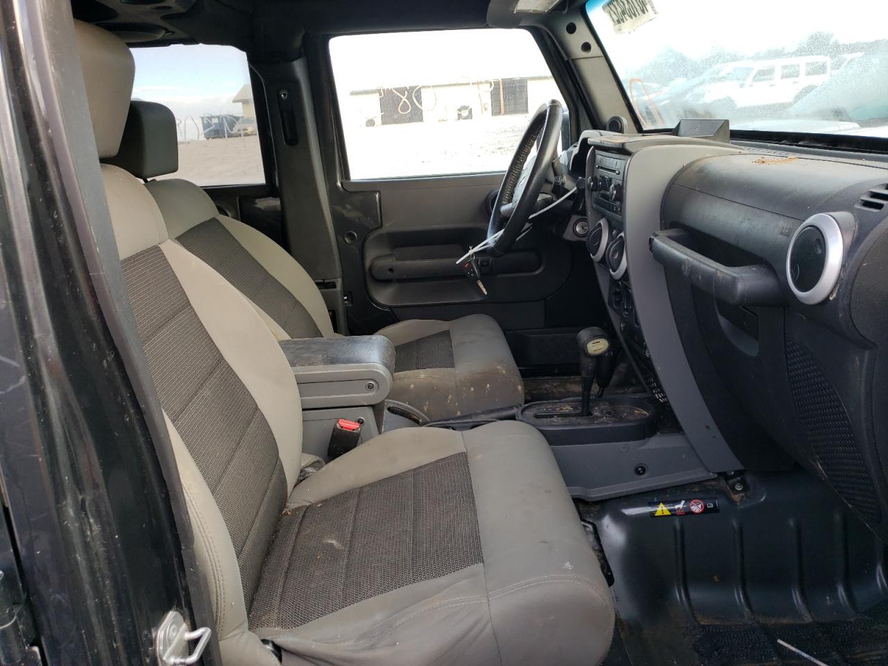 Photo 5 from auction – 2010 JEEP WRANGLER U with VIN 1J4BA5H19AL129610