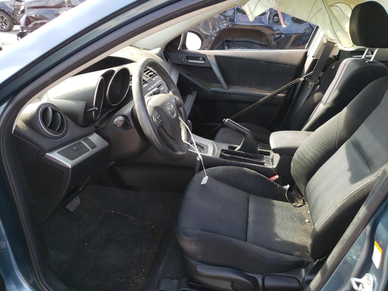 Photo 5 from auction – 2010 MAZDA 3 I with VIN JM1BL1SF7A1229259
