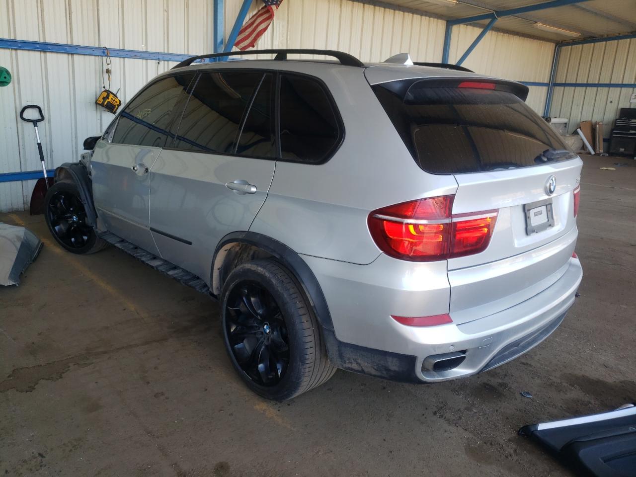 Photo 3 from auction – 2012 BMW X5 XDRIVE5 with VIN 5UXZV8C50CL423516