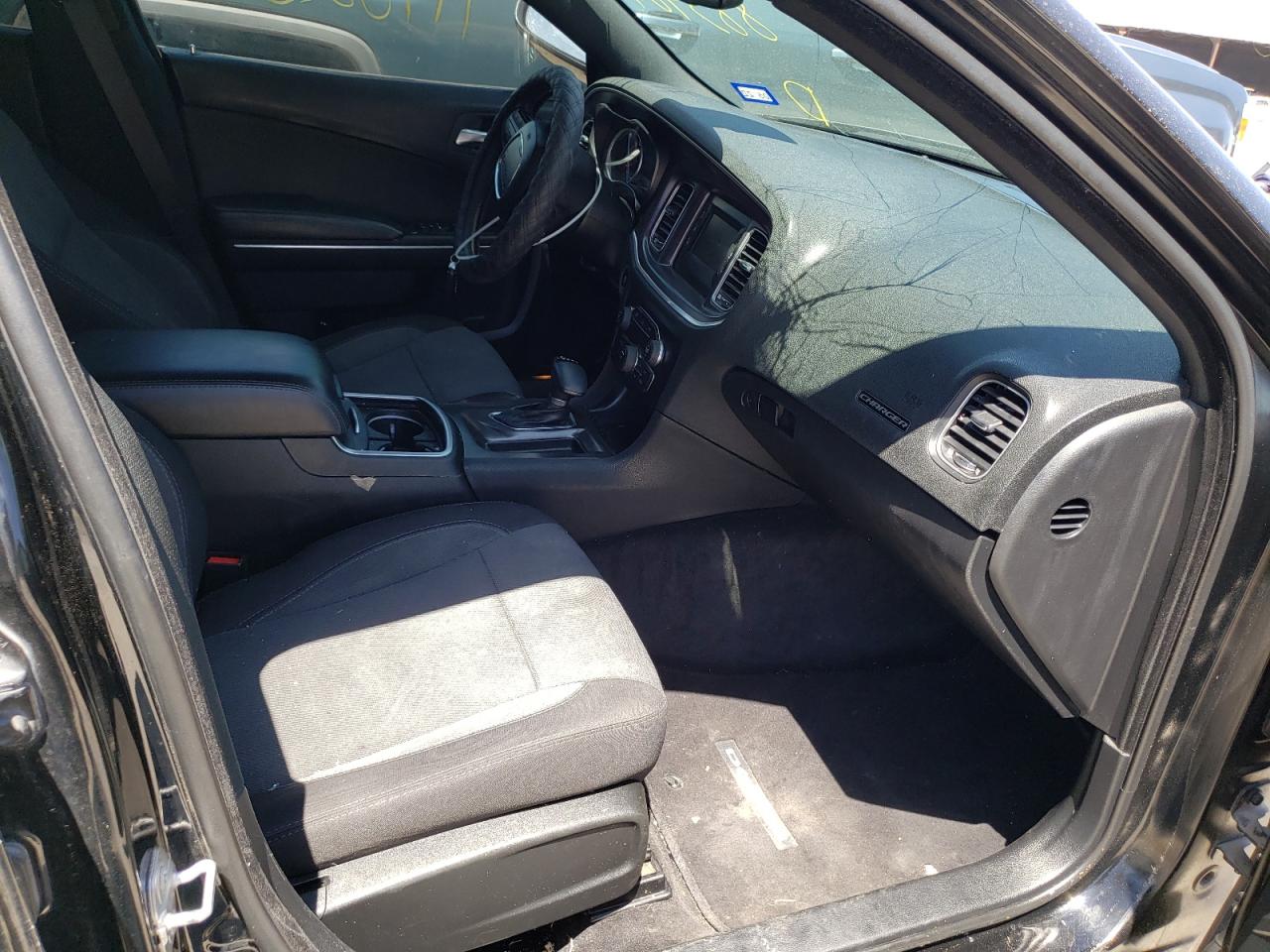 Photo 5 from auction – 2015 DODGE CHARGER SE with VIN 2C3CDXBGXFH883909