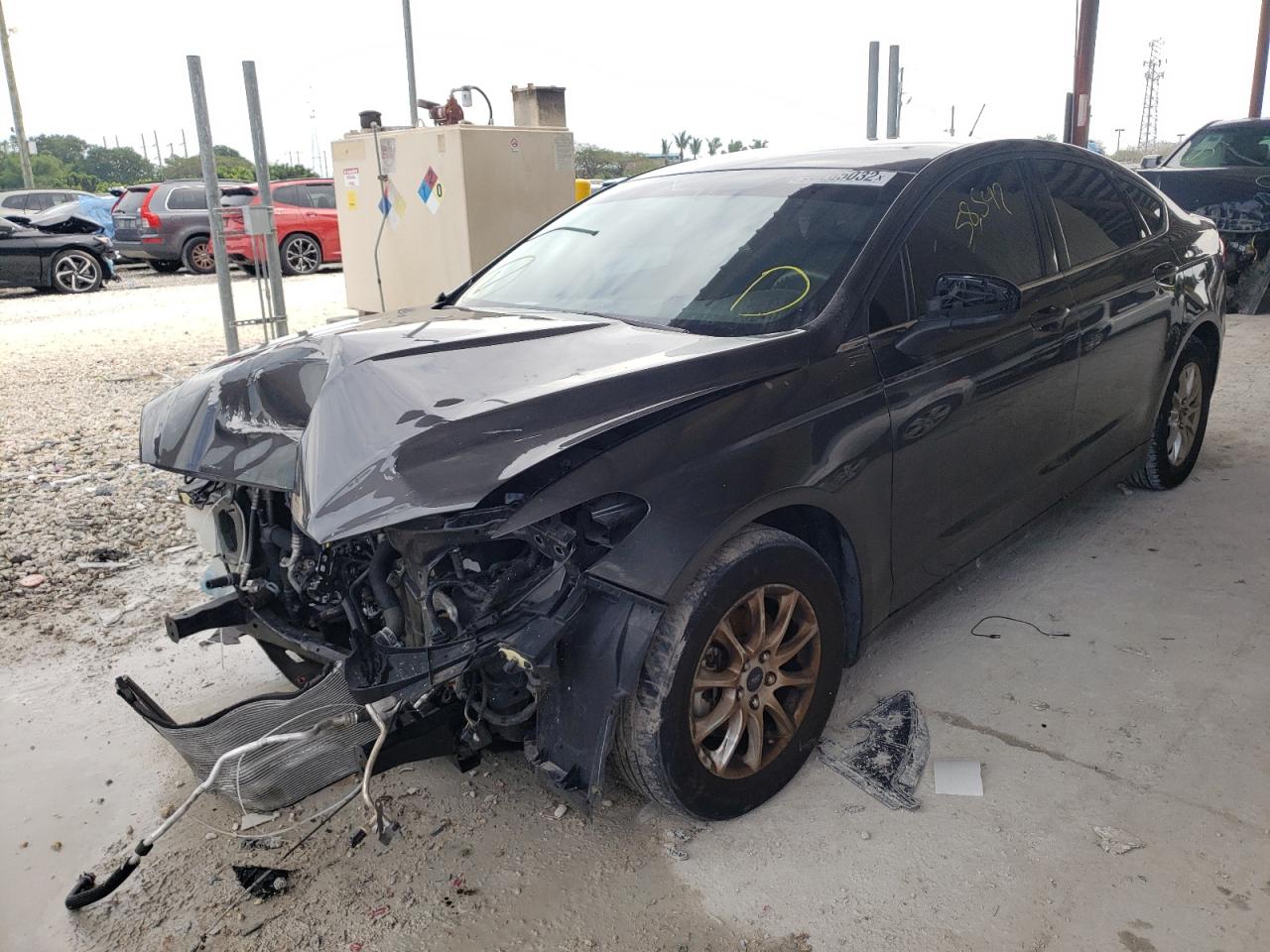 Photo 2 from auction – 2017 FORD FUSION SE with VIN 3FA6P0HDXHR377269