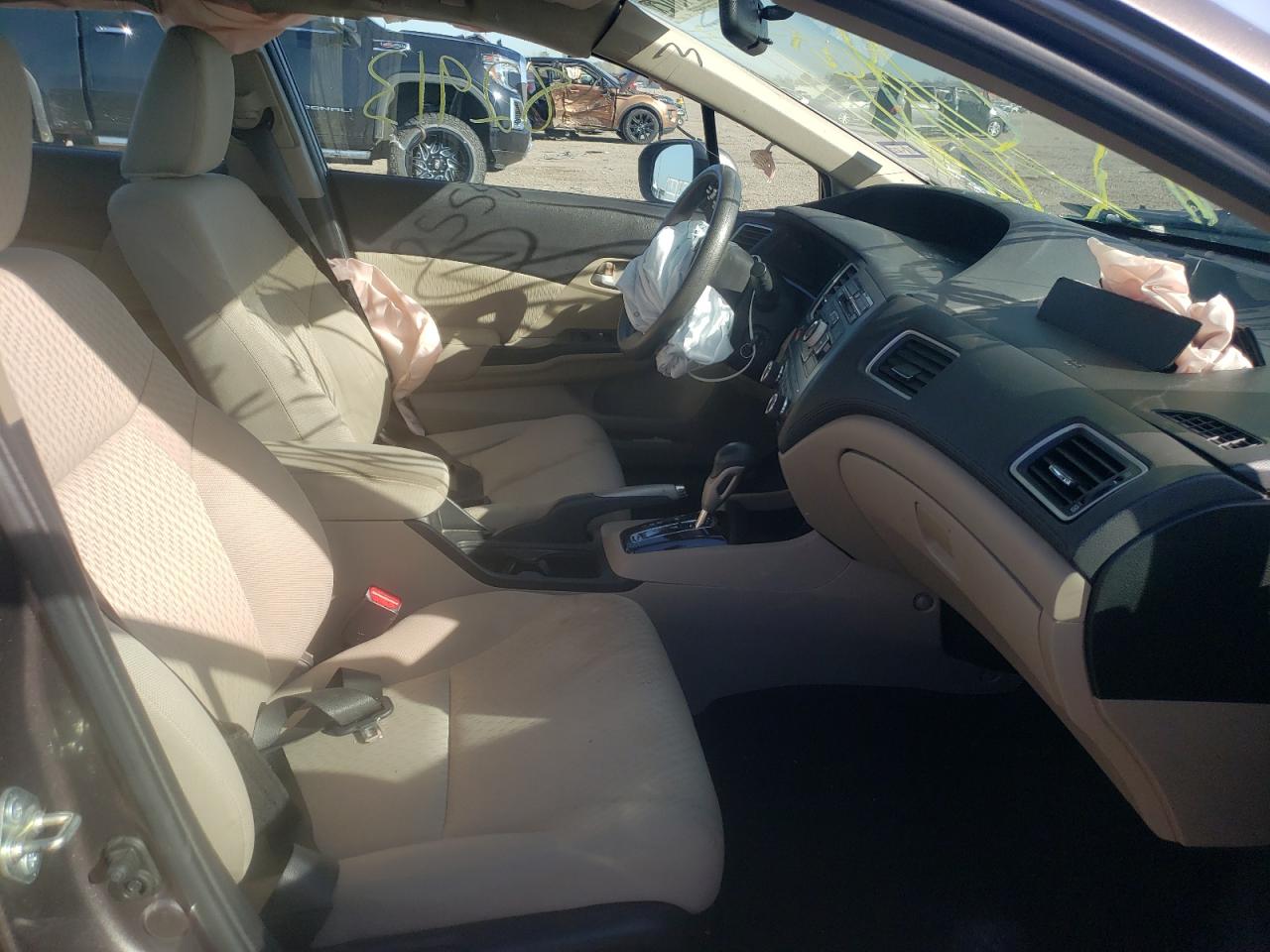 Photo 5 from auction – 2014 HONDA CIVIC LX with VIN 19XFB2F54EE055813