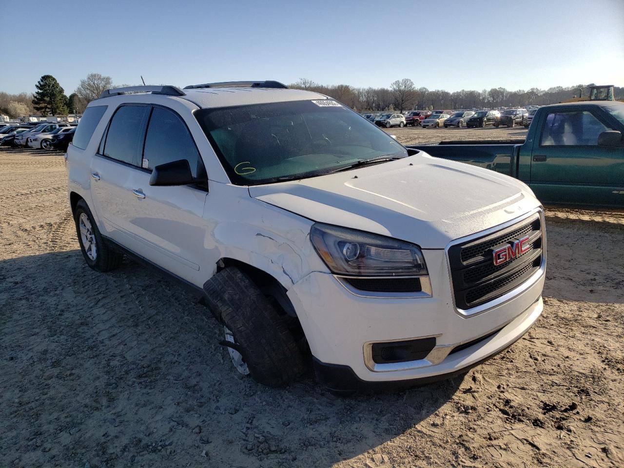 GMC ACADIA SLE 2015 with VIN 1GKKRNED0FJ167943 - Photo from auction