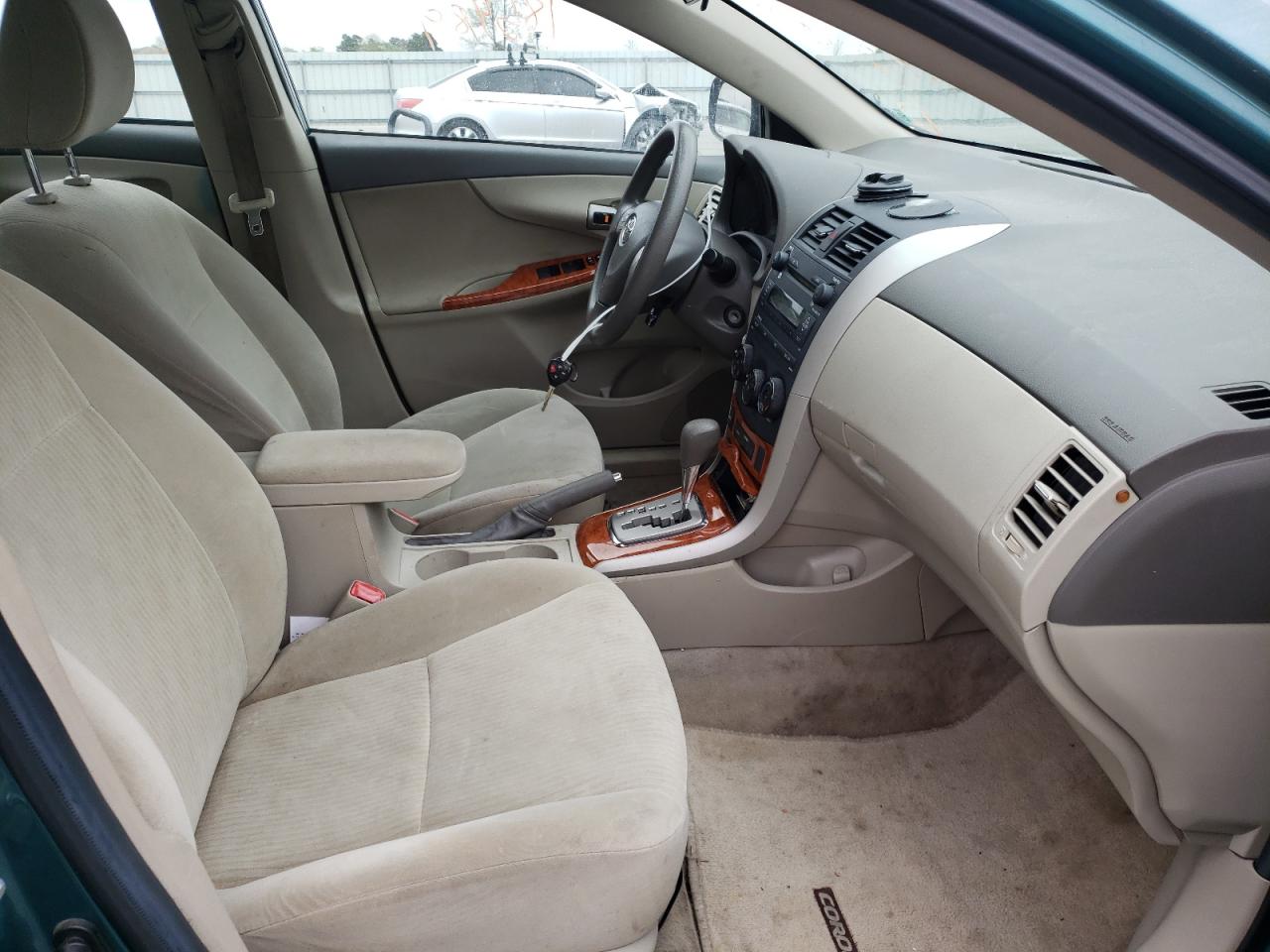 Photo 5 from auction – 2009 TOYOTA COROLLA BA with VIN 2T1BU40E19C043717