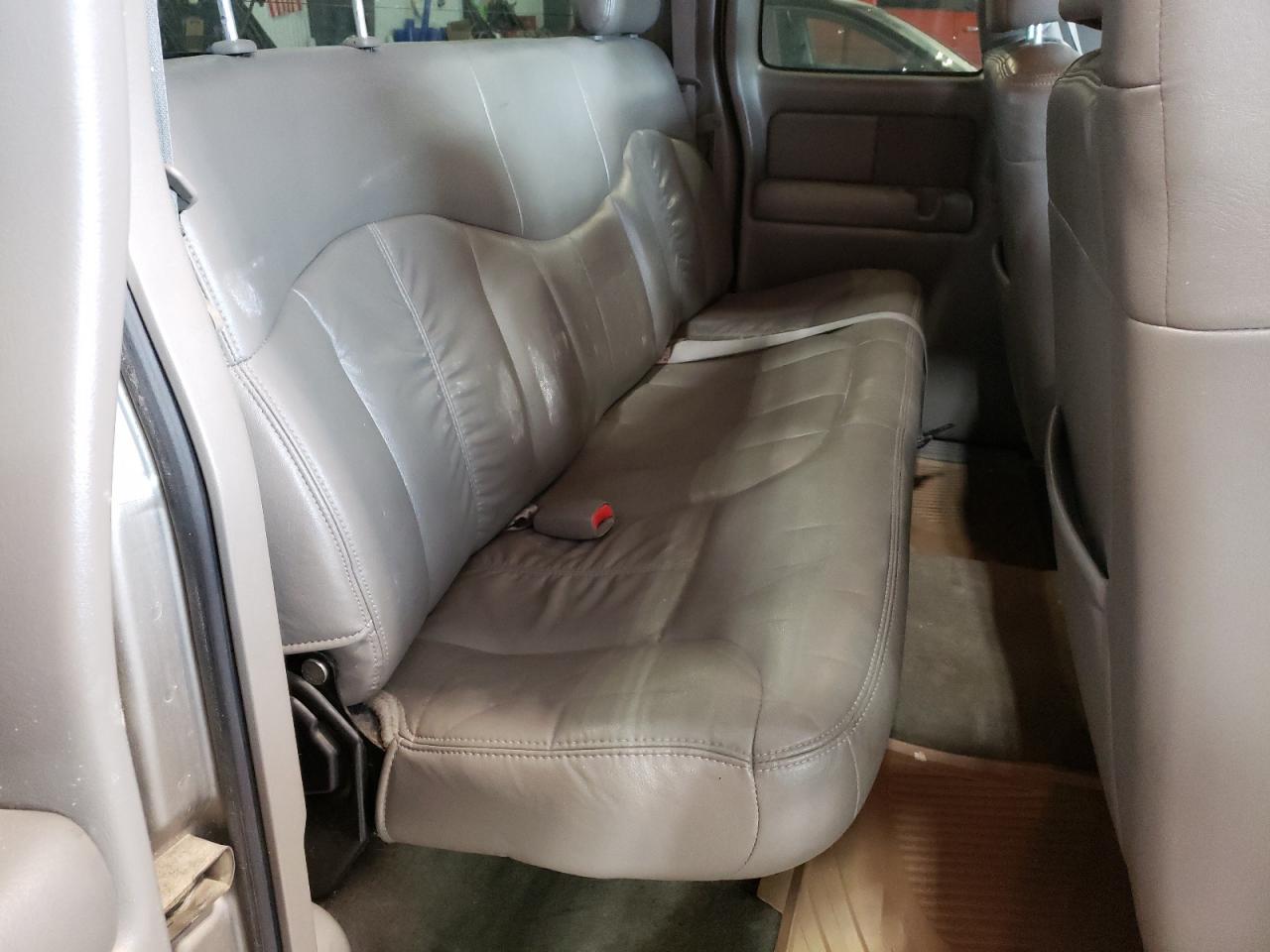 Photo 6 from auction – 2000 CHEVROLET SILVERADO with VIN 2GCEK19T2Y1379439