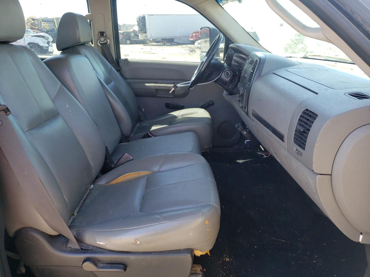 Photo 5 from auction – 2007 CHEVROLET SILVERADO with VIN 1GBJC33657F508943