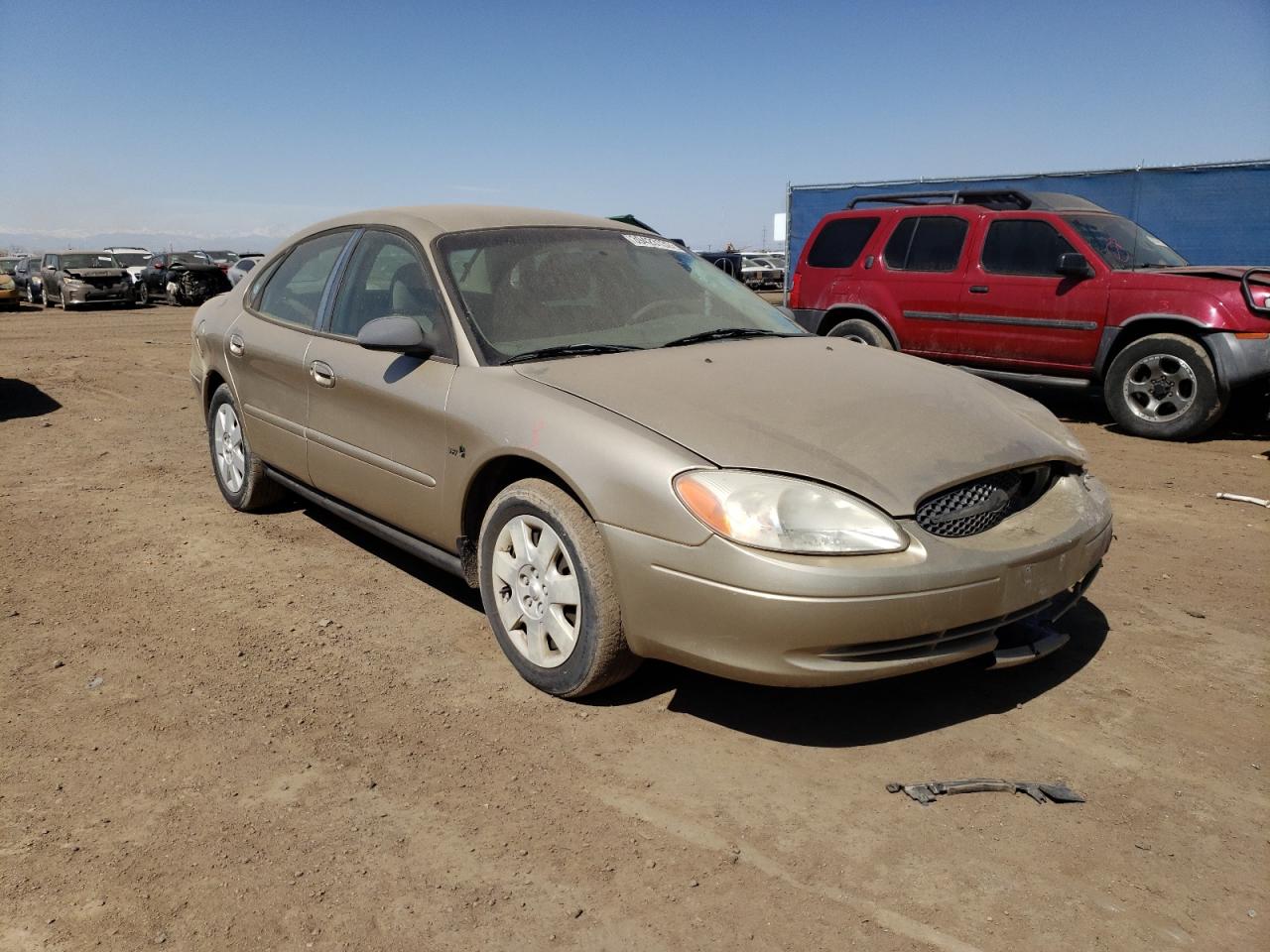 FORD TAURUS LX 2000 with VIN 1FAFP5226YG161799 - Photo from auction