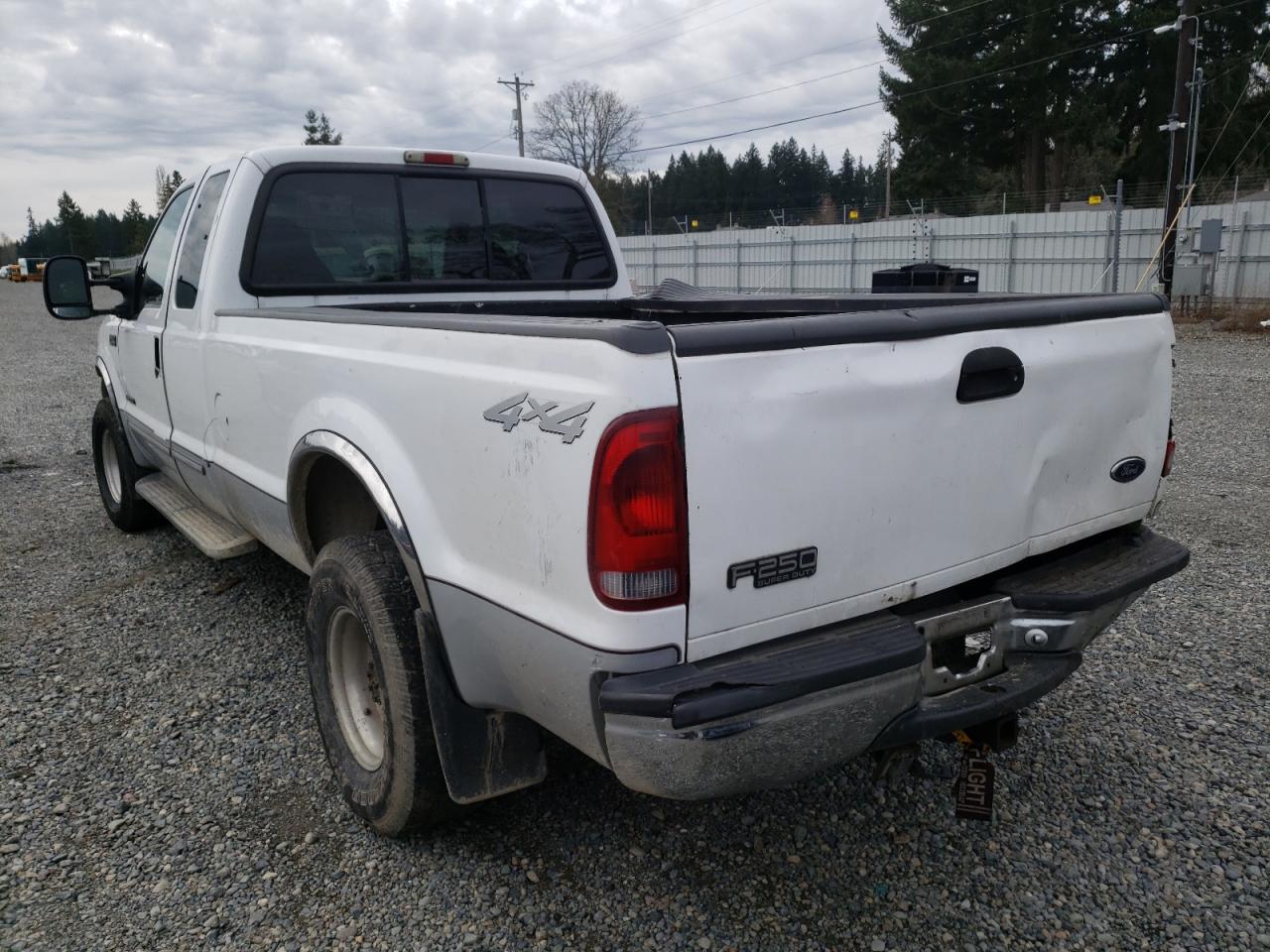 Photo 3 from auction – 2000 FORD F250 SUPER with VIN 1FTNX21F5YEE45333