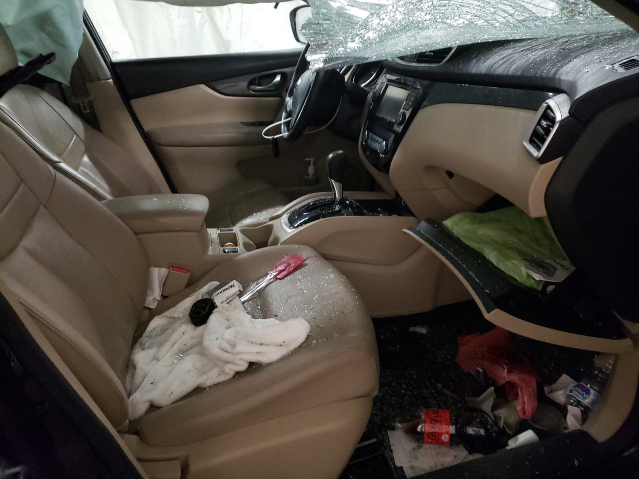Photo 5 from auction – 2016 NISSAN ROGUE S with VIN 5N1AT2MT2GC925475