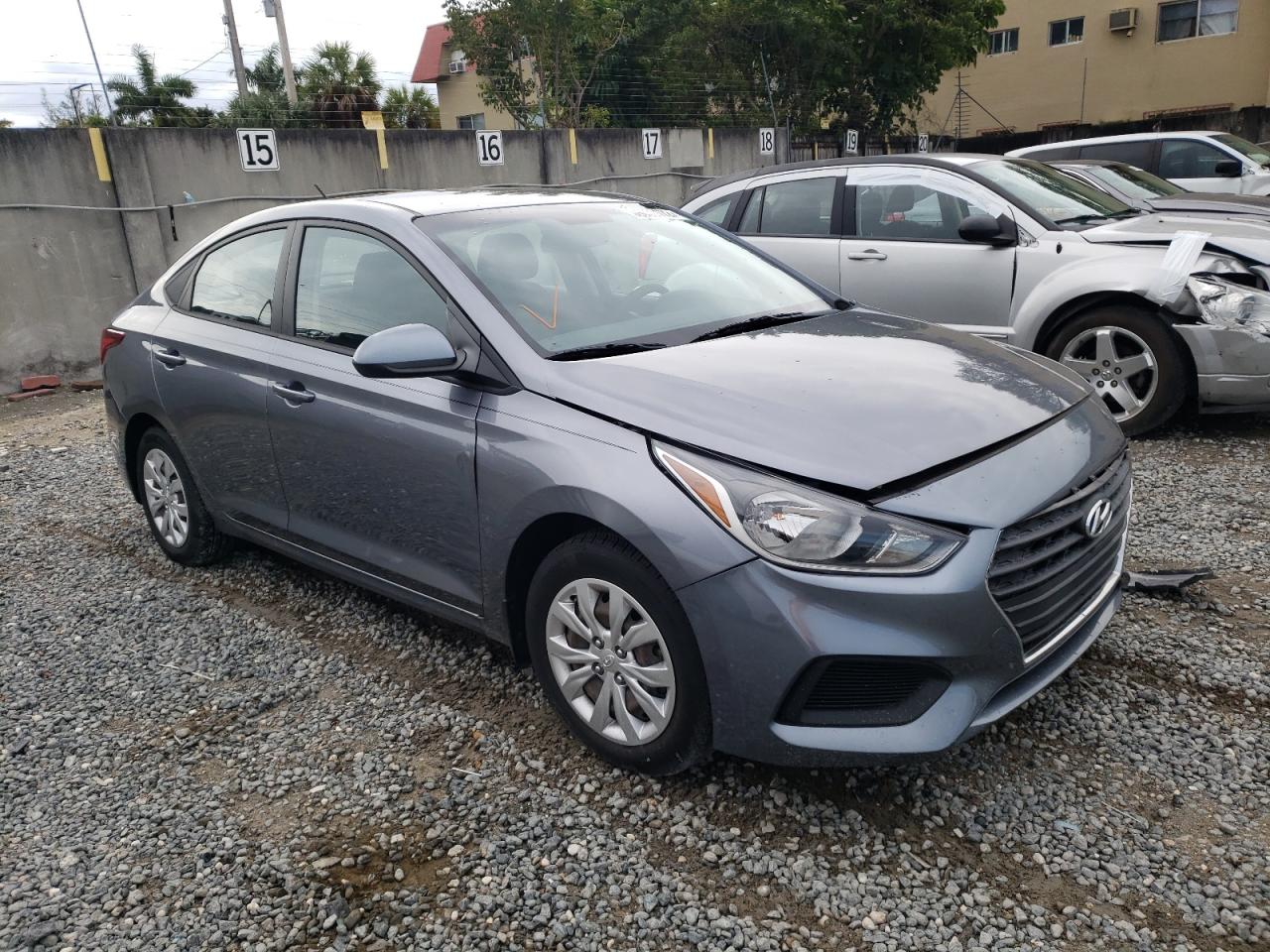 HYUNDAI ACCENT SE 2018 with VIN 3KPC24A32JE034814 - Photo from auction