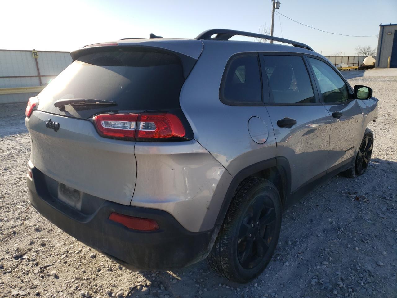 Photo 4 from auction – 2017 JEEP CHEROKEE S with VIN 1C4PJLAS7HW577114