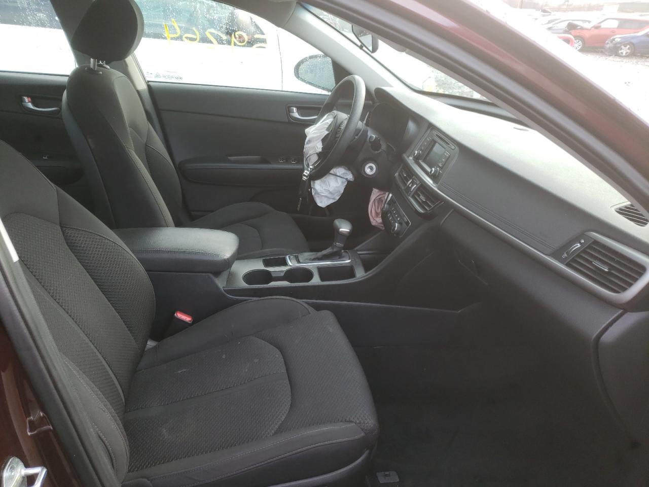Photo 5 from auction – 2016 KIA OPTIMA LX with VIN 5XXGT4L35GG013600