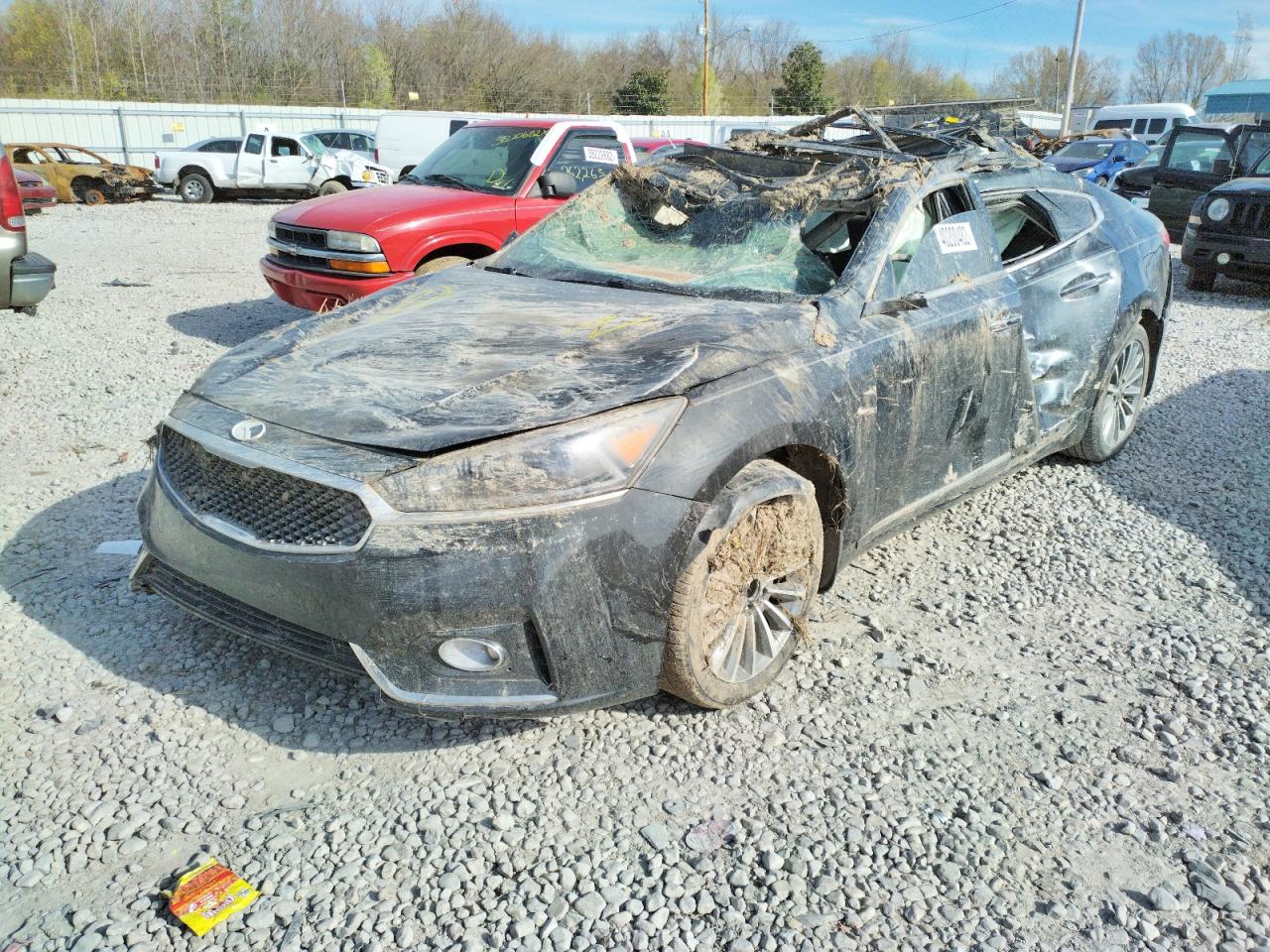 Photo 2 from auction – 2017 KIA CADENZA PR with VIN KNALC4J17H5055639