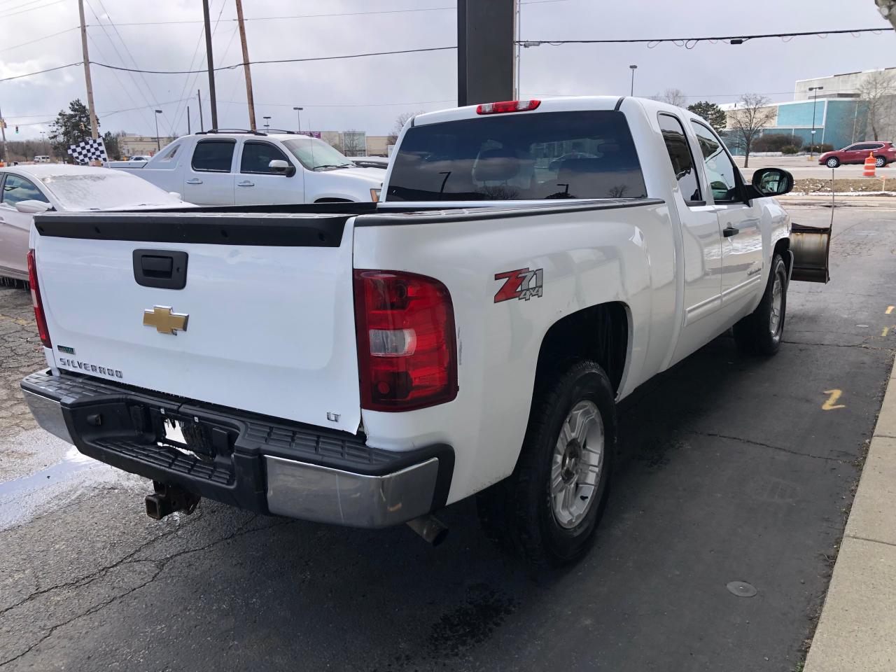 Photo 4 from auction – 2011 CHEVROLET SILVERADO with VIN 1GCRKSE35BZ360766