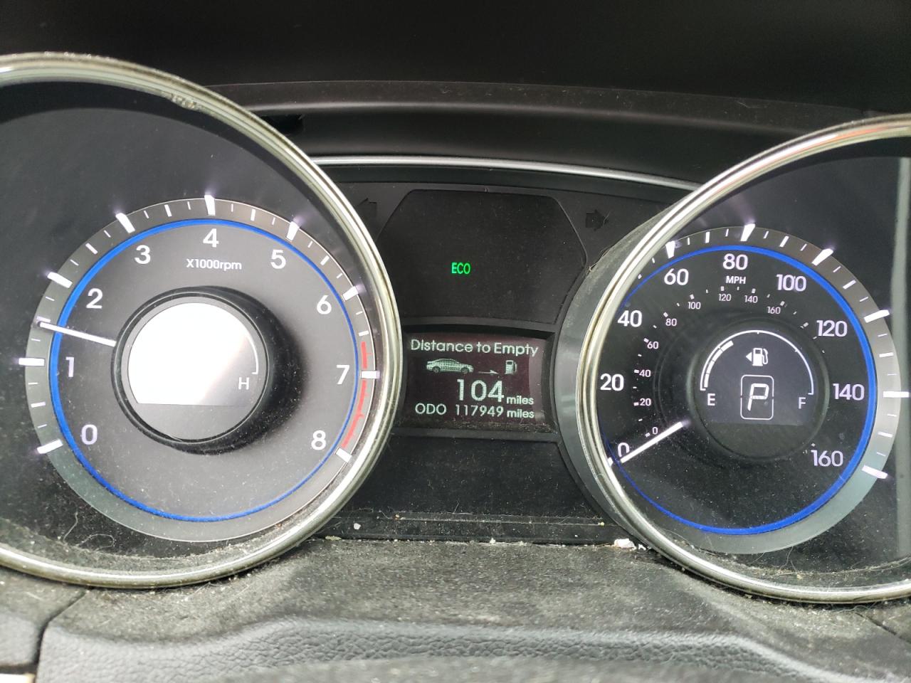 Photo 8 from auction – 2011 HYUNDAI SONATA SE with VIN 5NPEC4AC9BH148814