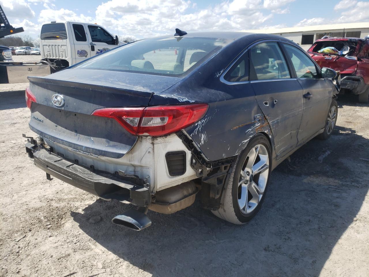 Photo 4 from auction – 2016 HYUNDAI SONATA SE with VIN 5NPE24AF5GH273930