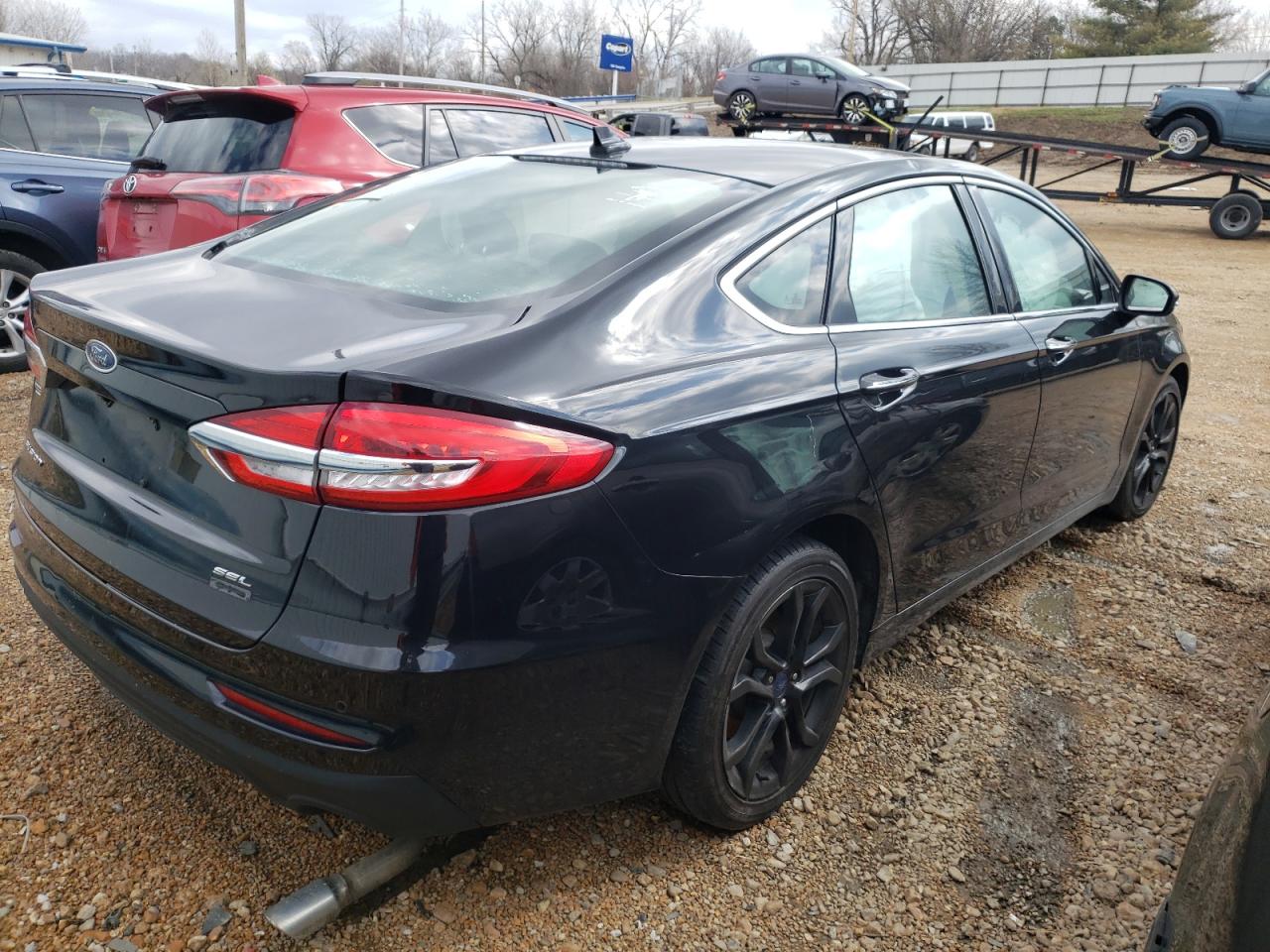 Photo 4 from auction – 2019 FORD FUSION SEL with VIN 3FA6P0CD0KR236791