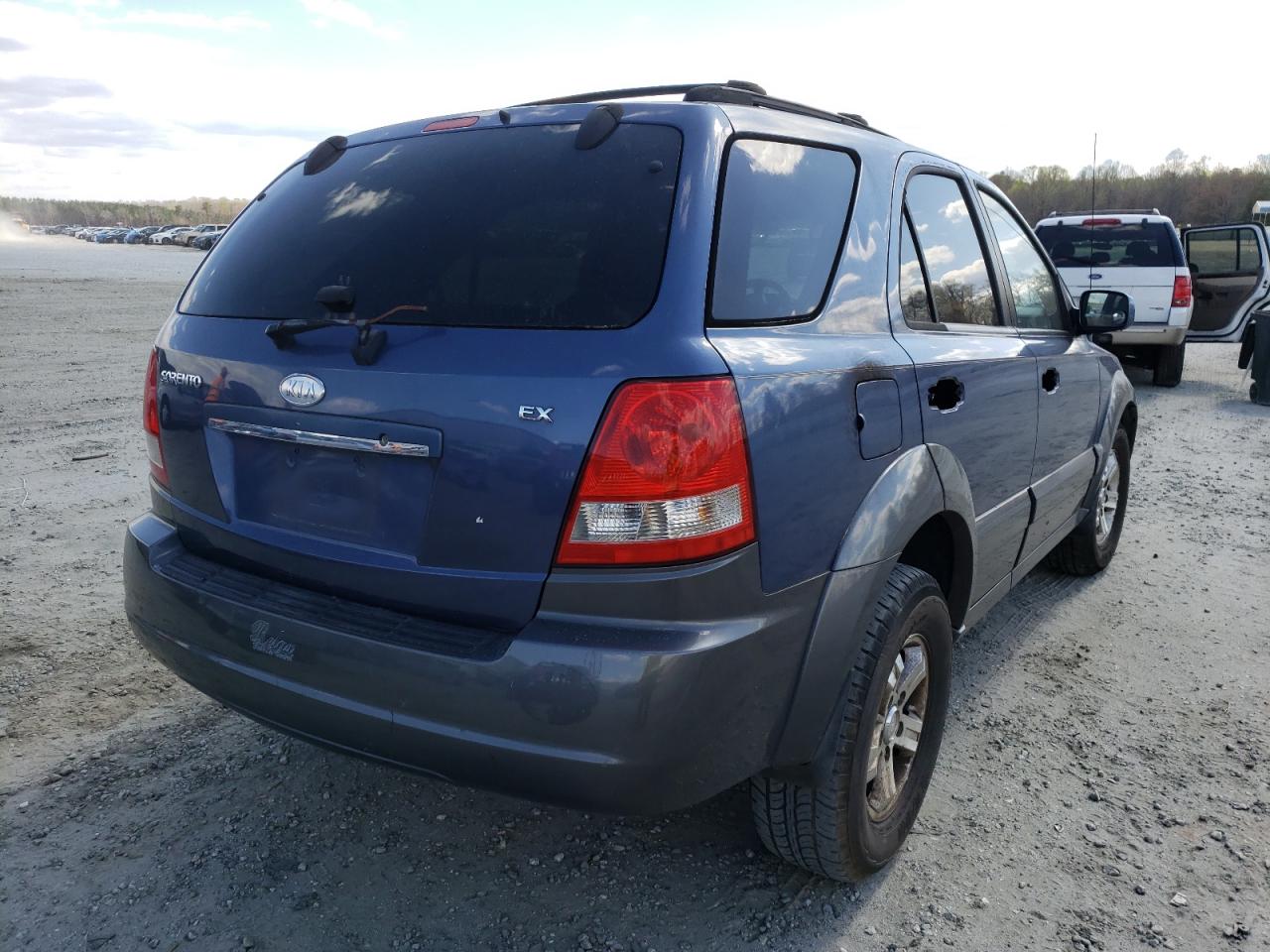 Photo 4 from auction – 2006 KIA SORENTO EX with VIN KNDJC733565553250