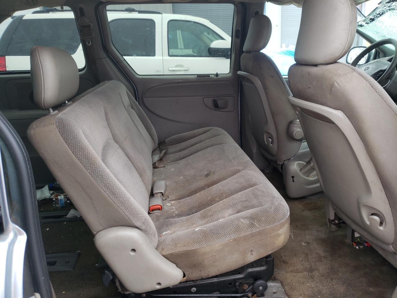 Photo 6 from auction – 2002 DODGE CARAVAN SE with VIN 1B8GP25382B712820